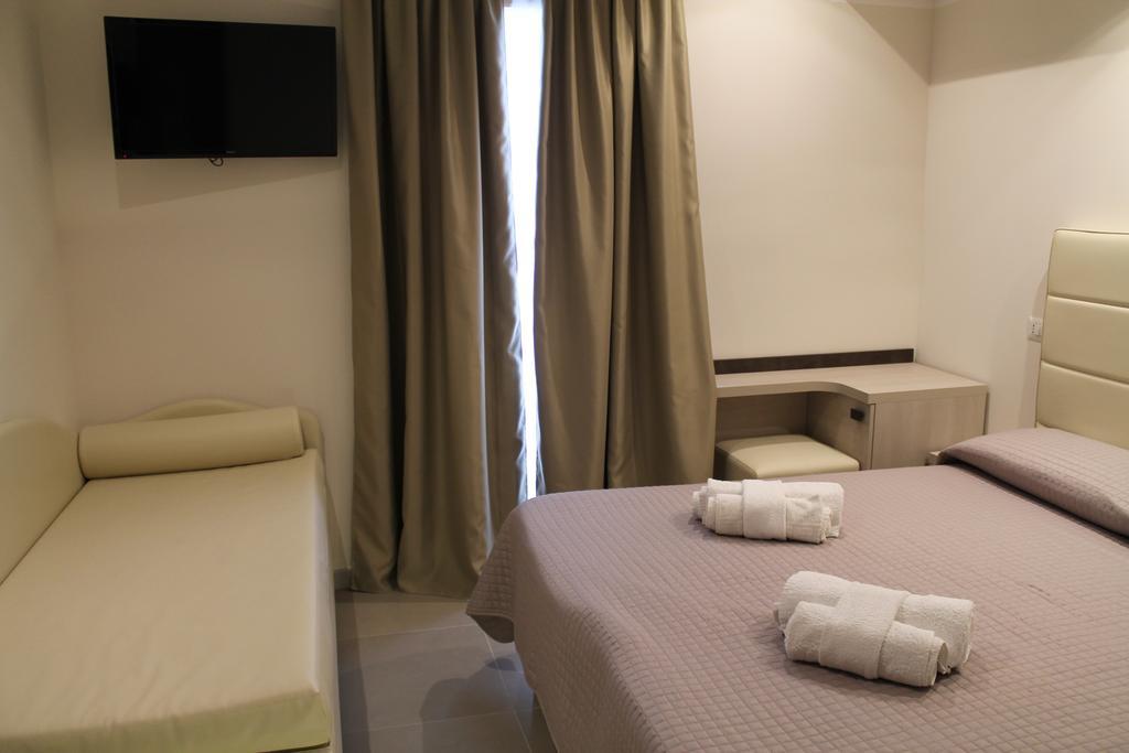 Hotel Sant'Elena ริมินี ภายนอก รูปภาพ
