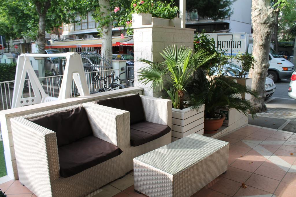 Hotel Sant'Elena ริมินี ภายนอก รูปภาพ