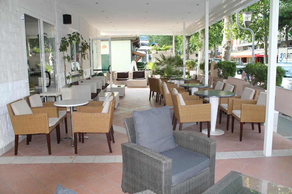 Hotel Sant'Elena ริมินี ภายนอก รูปภาพ
