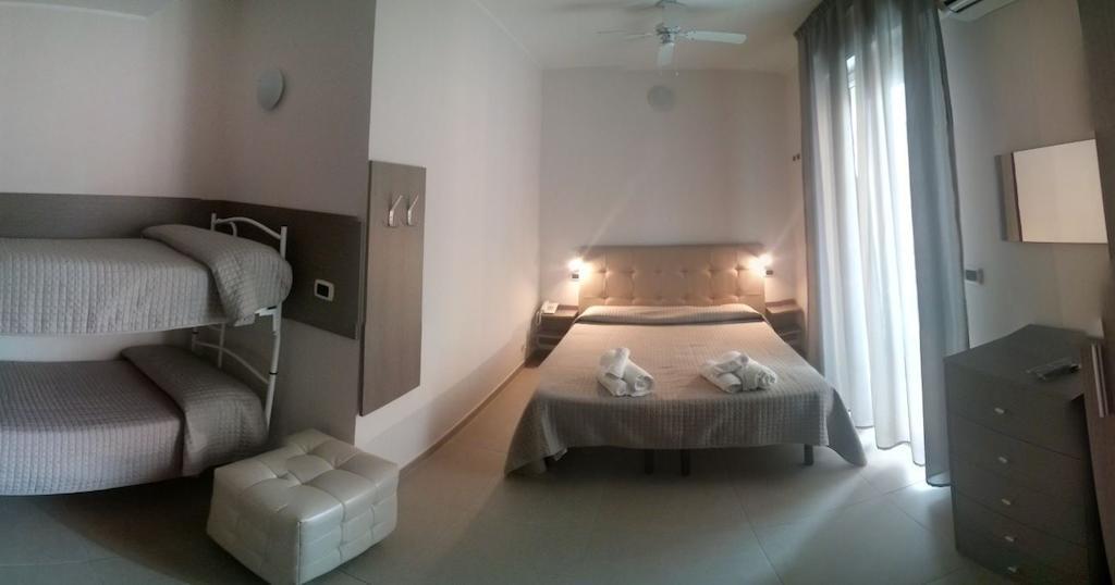 Hotel Sant'Elena ริมินี ภายนอก รูปภาพ