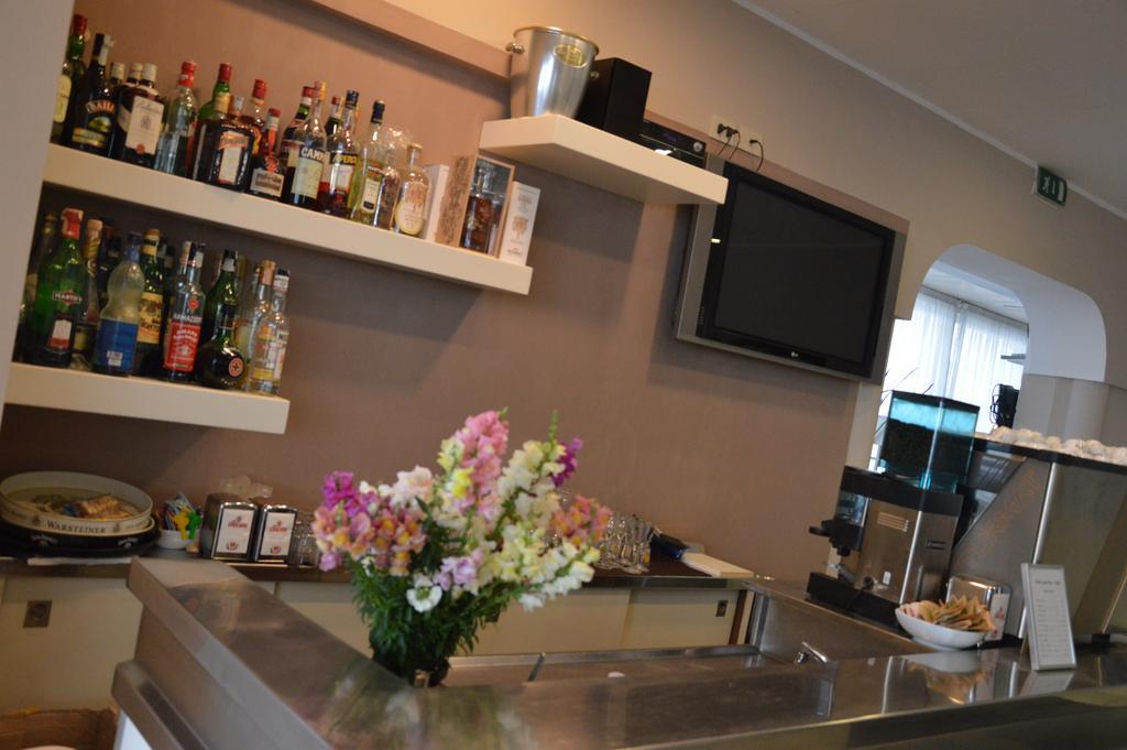 Hotel Sant'Elena ริมินี ภายนอก รูปภาพ